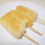 Fuku sen - 味噌だんご・３本。420円