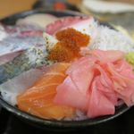 漁師居酒屋 楓 - 海鮮丼