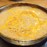 まつや 桂店 - 〆にラーメン玉を入れました。