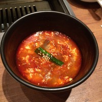 焼肉うしごろ 西麻布本店 - 美味しいスープ。・°°
