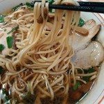 麺や 太華 - 背油は下に沈んでいます