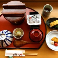 しら河 浄心本店 - 上ひつまぶしセット 3590円＋肝入り 200円(税込)