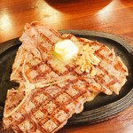 パサディナダイナー - ど迫力のTボーンステーキ500g！