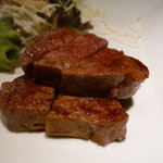 ステーキ＆ワイン シュバルージュ - ☆フィレ肉のステーキはミディアムで(*^。^*)☆