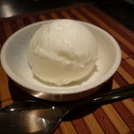 ステーキ＆ワイン シュバルージュ - ☆レモンのシャーベット(^_-)-☆☆