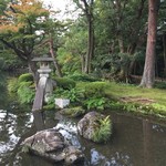 刺身屋 - 金沢兼六園と言えばココ。ベストフォトのことじ灯篭