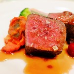 Koyu Club Karuizawa Salon - 天然鹿のポワレ　ミックスベリーソース