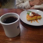 ベンチ コーヒー - パンプキンチーズケーキとグアテマラ
