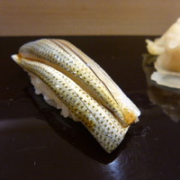 鮨辰巳 - こはだ　しっかりと強めに〆ています