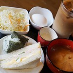 オレンジガーデン - おにぎりとサンドイッチセット