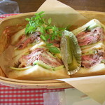 ビンゴバーガー - 和牛ローストビーフサンドイッチ