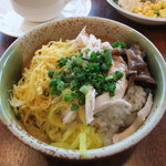 Haibisukasu - 鶏飯（けいはん）です