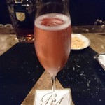 ロイヤルアスコット - Kir Royal。ChampagneのBaseですね。