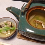 京懐石とゆば料理 松山閣 - 松茸土瓶蒸し