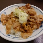 やまがた辛味噌らーめん 絆 - 豚バラ生姜焼丼(260円)