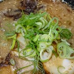 らーめん 二勢 - ラーメン(マー油入)♪