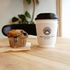 Daily Coffee Stand - ドリンク写真:ホットコーヒーとブルーベリーのマフィン