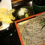 御老公の湯  - 天ざるそば。