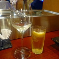 名古屋コーチン 堀江 - ルバイヤート甲州シュールリー　120cc 1400円
                ハイボール　650円