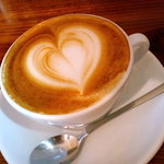 グリーンズ・コーヒー・ロースター - カプチーノ￥450☆