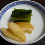 旅舎右馬允 - 野沢菜と玉葱の御新香