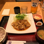 大戸屋 - 四元豚の生姜焼き定食