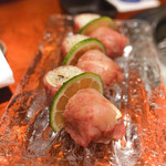 よろにく - 松茸御飯のシルクロースのローストビーフ稲荷