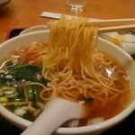 同福飯店 - 麺はこんな感じです。