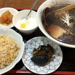 手作り中華 鳳凰 - ラーメン550円+半チャーハンセット200円