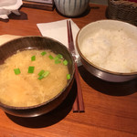 山本のハンバーグ - 米と味噌汁