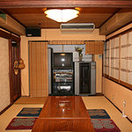 琴川 - カラオケ完備の小宴会場。最大25名様まで収容可です。