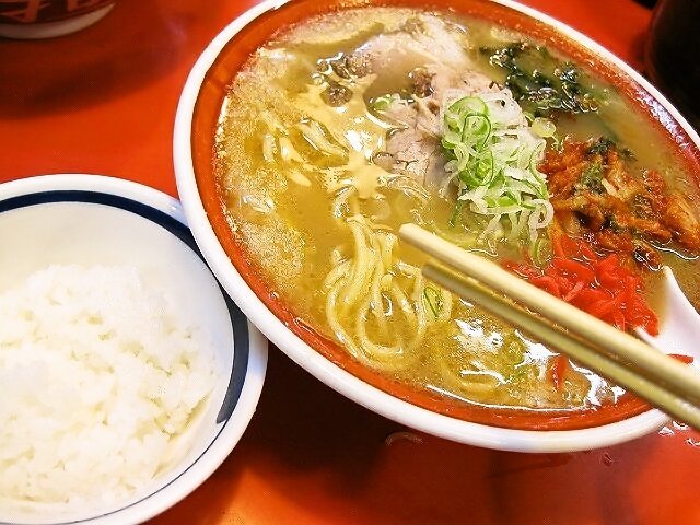 移転】らーめん担担 （らーめんたんたん） - 十三/ラーメン