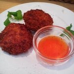 ロムアロイ - 「トートマンクン」エビの香りを生かしながらジューシーに揚げて有るからビールがグイグイ進みます！