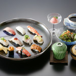 Ganyuu Tei - 豊富なネタが楽しめる『特上寿司』お昼限定でお得なセットで楽しめます。