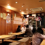 メリメロ亭 - 木の温もりのある落ち着いた雰囲気