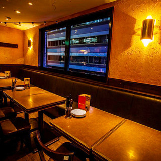 MEAT&WINE WINEHALL GLAMOUR_1