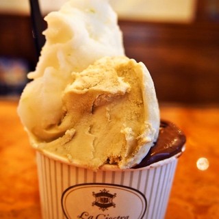 ジェラテリア イタリアーナ ラ・ジョストラ_1