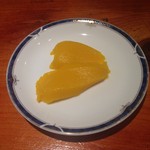 南インド料理 葉菜 - 2016年9月：べジミールズ　ドリンク・デザートセット(\1300+税)のマンゴープリン