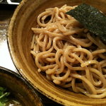 つけ麺 えん寺 吉祥寺総本店 - 極太胚芽麺。