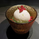 エクアトゥール - 桃のコンポートにシャーベット