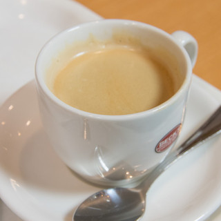 BECK'S COFFEE SHOP_1