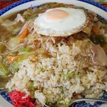 岩龍らーめん - 凄い量の美味しいチャーハンでした。