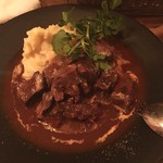 Restaurant Bar CAY - 牛の赤ワイン煮込み＼(^o^)／