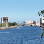 鮨処 むらかみ - 網走川と網走の街。