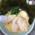 横浜家系ラーメン 魂心家 静岡店 - 醤油631ラーメン