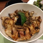 ロイヤルホスト - ポークステーキ丼？