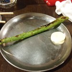 四文屋 - アスパラ・・・ちょっと意外