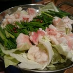 Hakata Ago Dashi Motsu Nabe Tsuchinouenohana - 