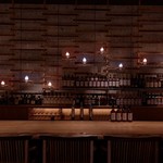 ウイスキーボイス - 樽材と切子キャンドルのバックバー