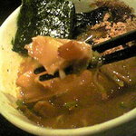 風雲児 - 「得製つけめん」はつけだれに沈んでる具の量がハンパ無いｗｗ